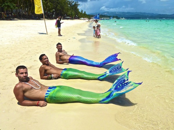 Swimming-mermaids-Boracay