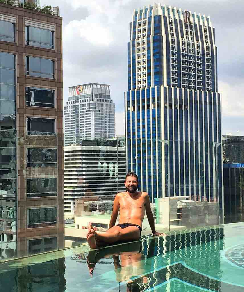 Sergio in the Land of Smiles, Thailand and in ManAboutWorld gay travel magazine
